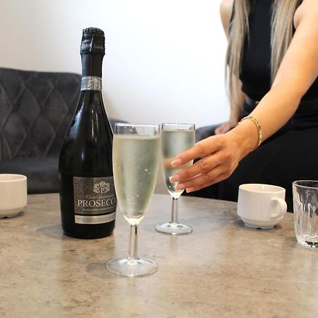 Black Lion Hotel Manchester Σάλφορντ Εξωτερικό φωτογραφία