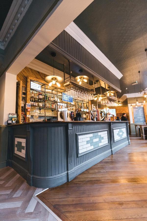 Black Lion Hotel Manchester Σάλφορντ Εξωτερικό φωτογραφία