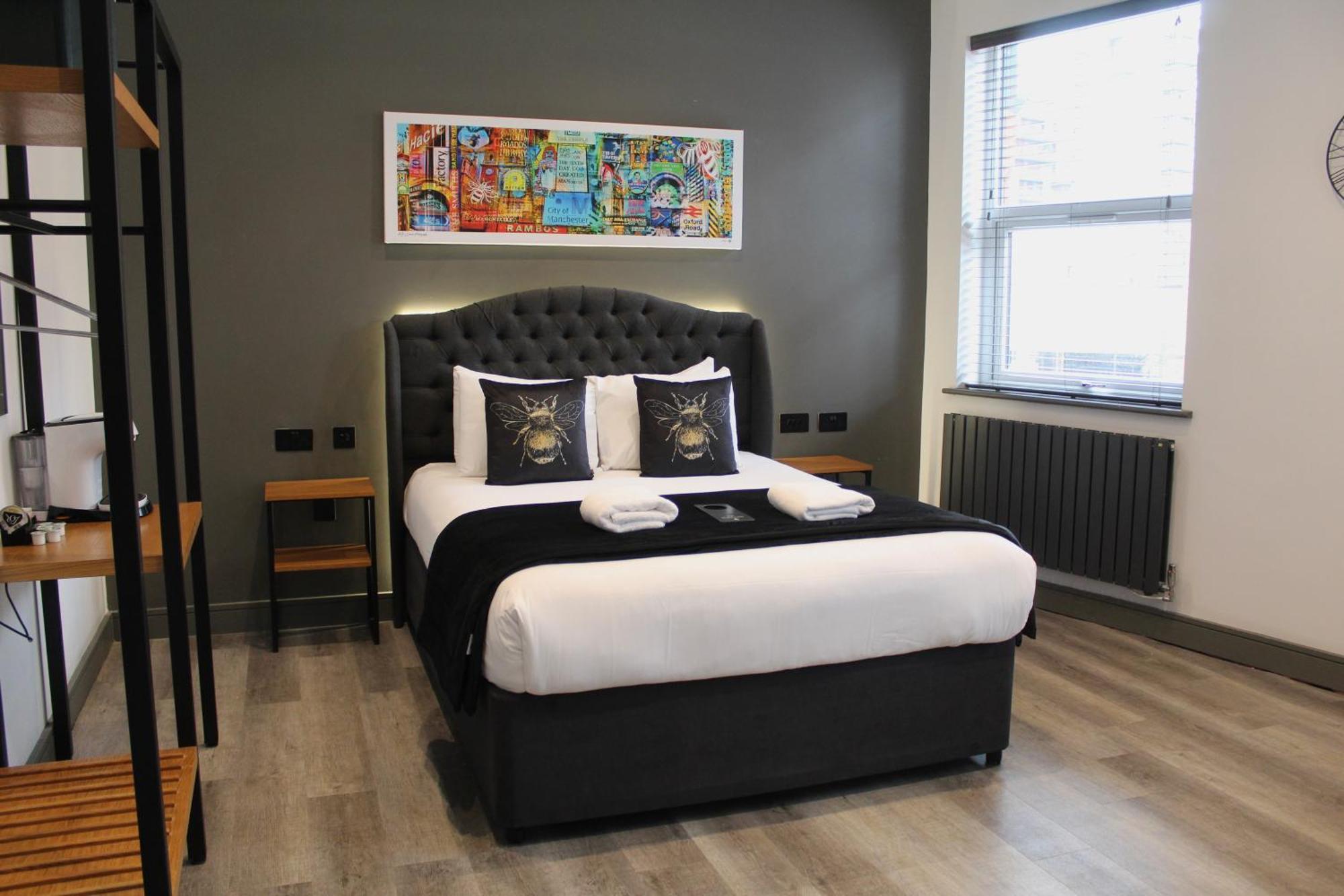 Black Lion Hotel Manchester Σάλφορντ Εξωτερικό φωτογραφία