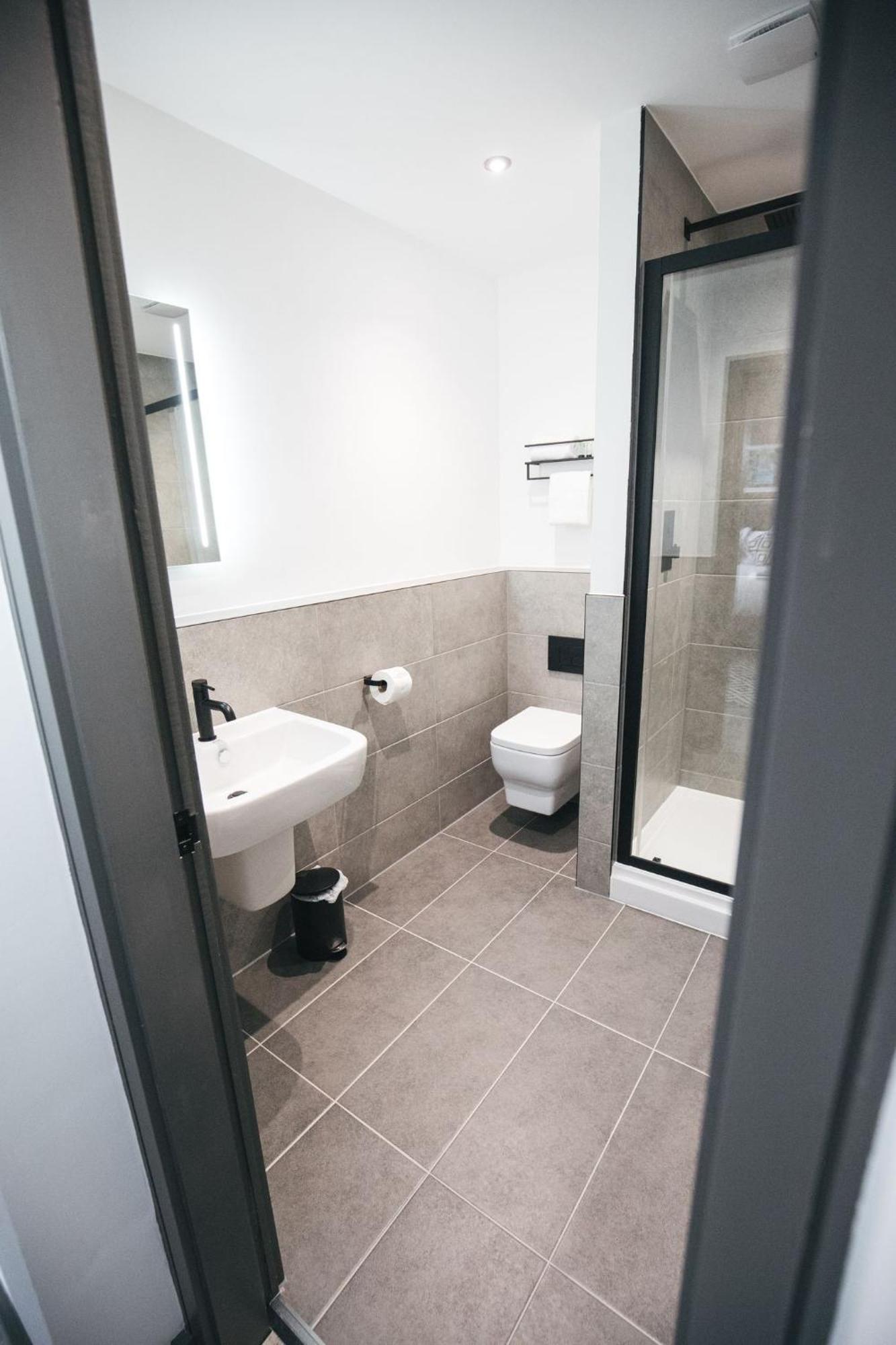 Black Lion Hotel Manchester Σάλφορντ Εξωτερικό φωτογραφία
